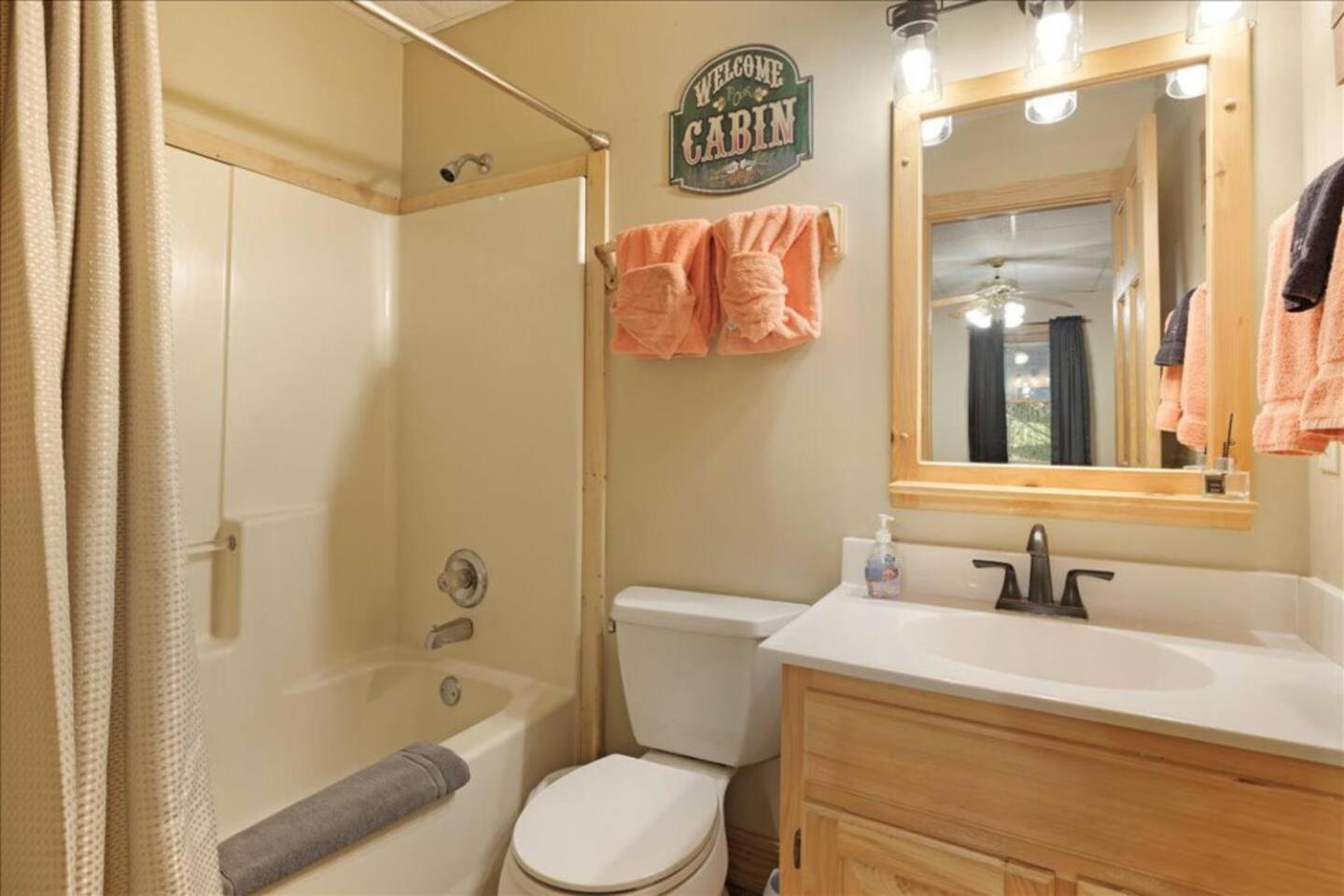 5Br Smoky Cabin Hot Tub, Games, 1 Mi To Parkway Pigeon Forge Ngoại thất bức ảnh