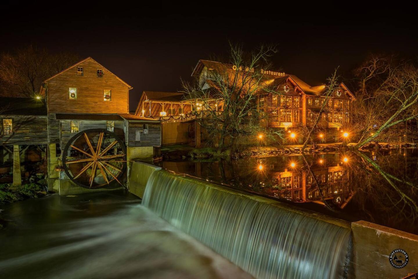 5Br Smoky Cabin Hot Tub, Games, 1 Mi To Parkway Pigeon Forge Ngoại thất bức ảnh