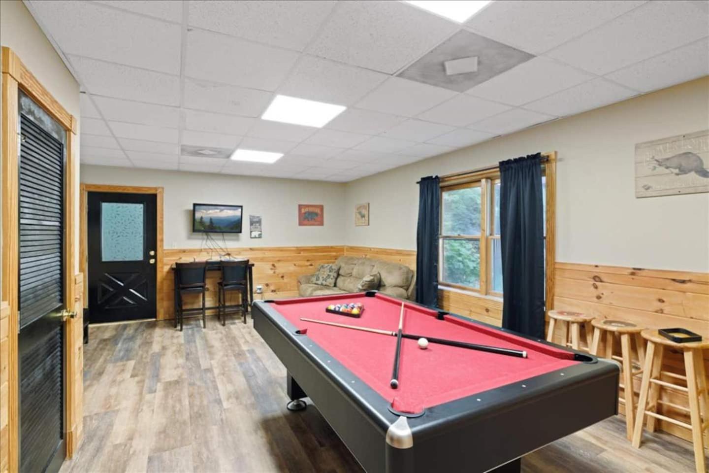 5Br Smoky Cabin Hot Tub, Games, 1 Mi To Parkway Pigeon Forge Ngoại thất bức ảnh